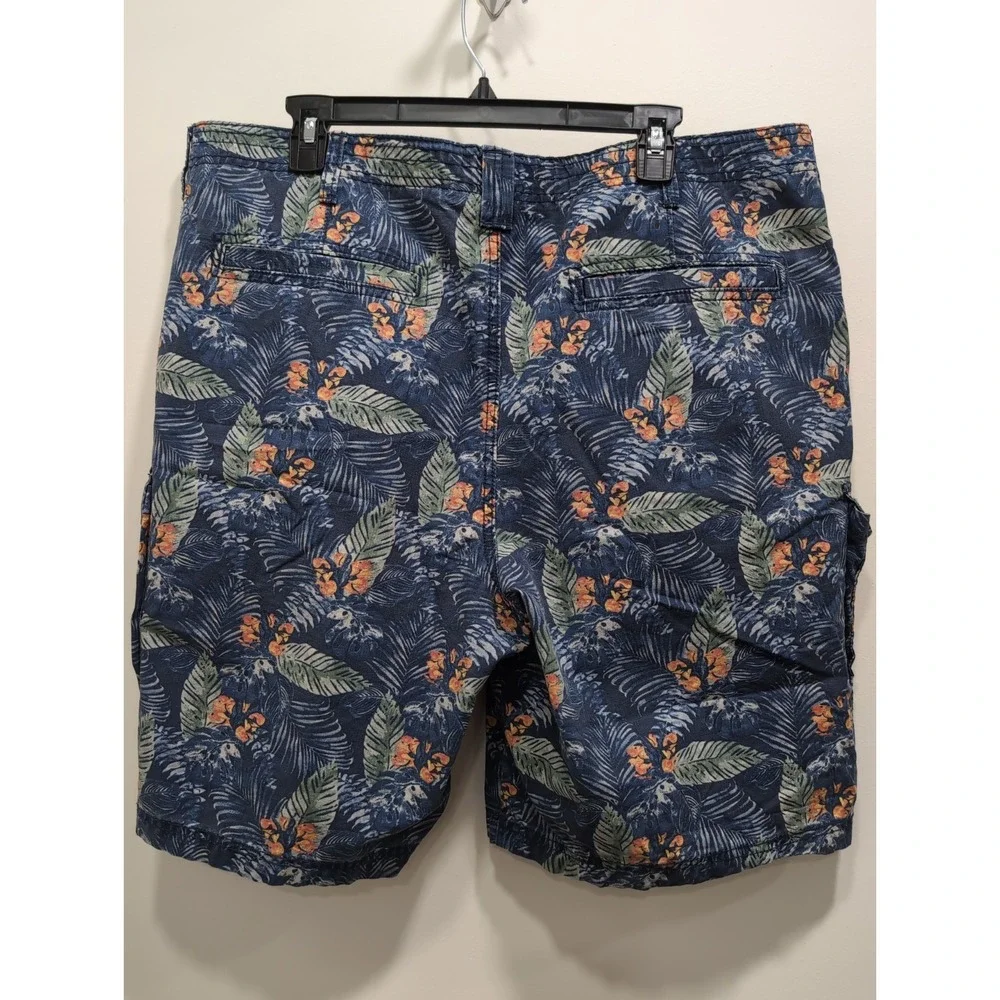 Izod saltwater shorts